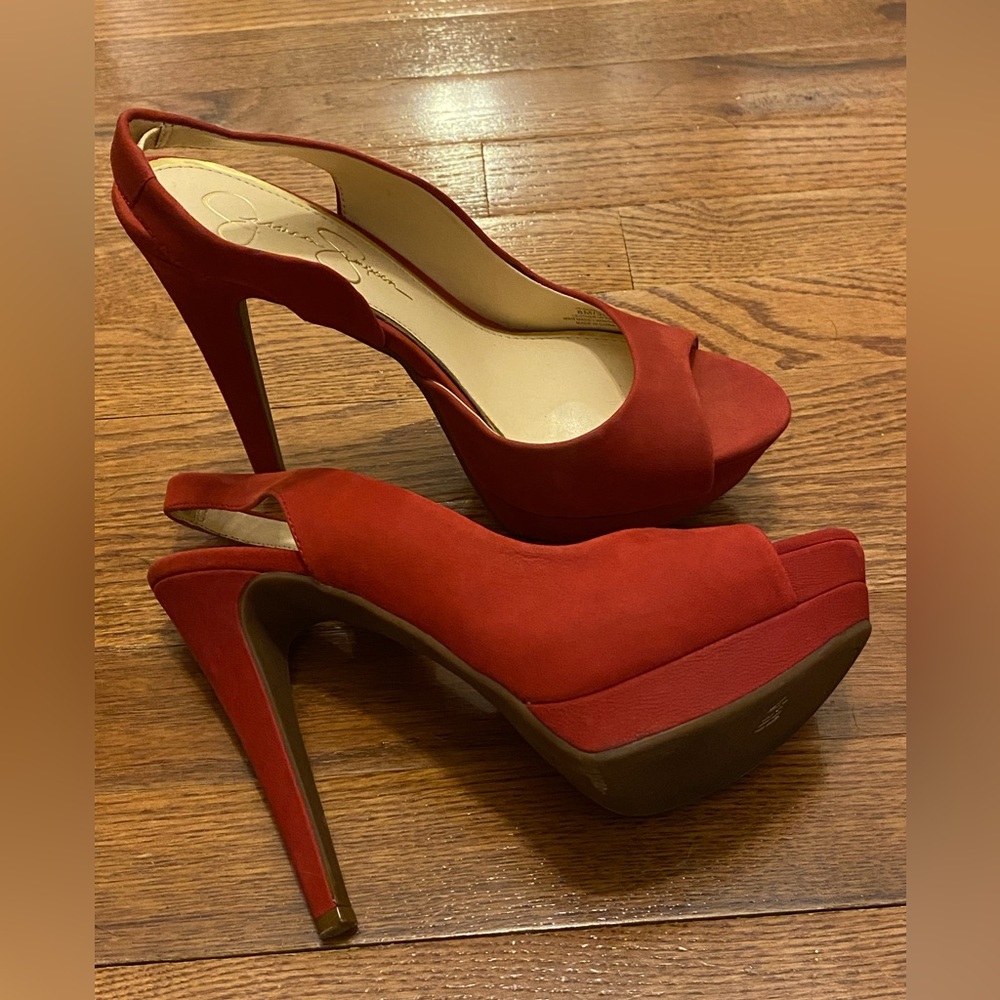 Red thin heel, high heels.